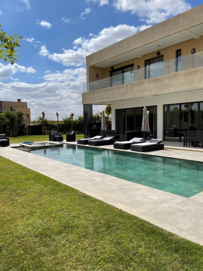 Nelya Villa *